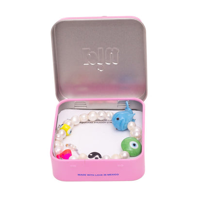 BALLENA + CHARMS